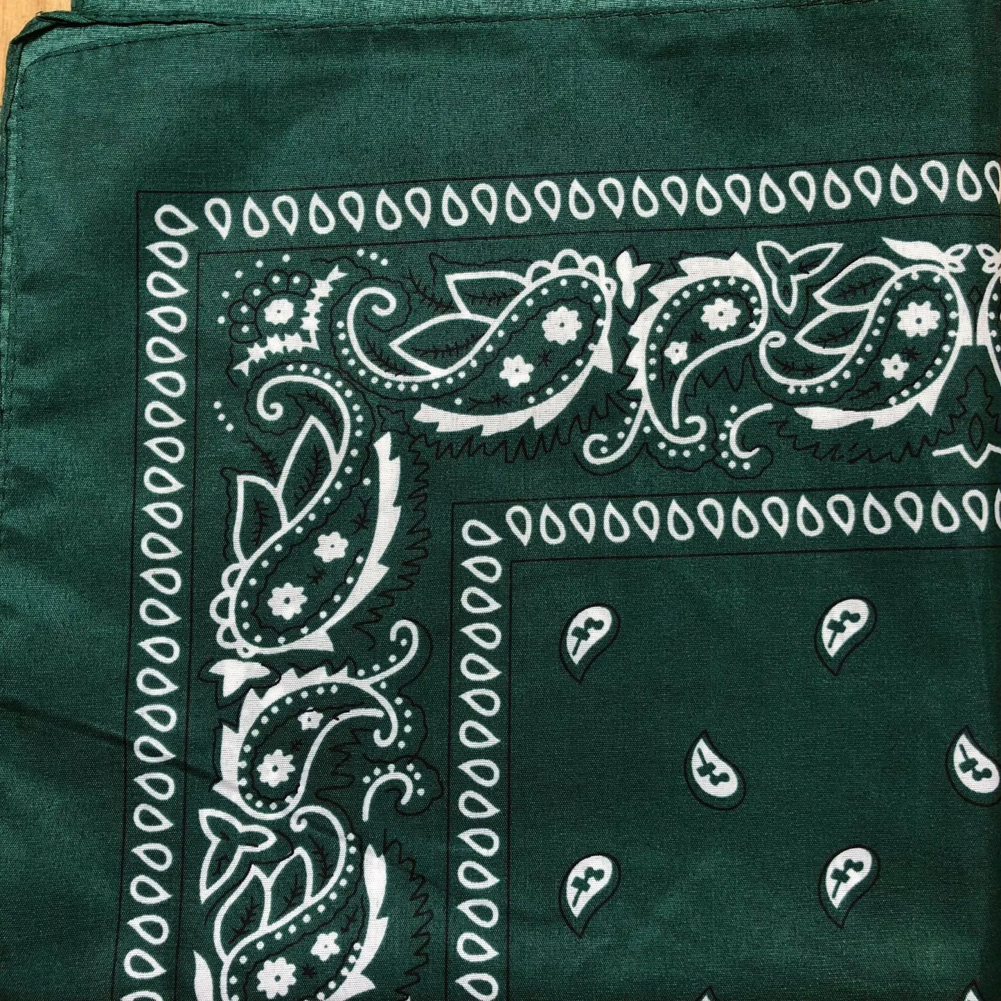 KARTEL KERCHIEF